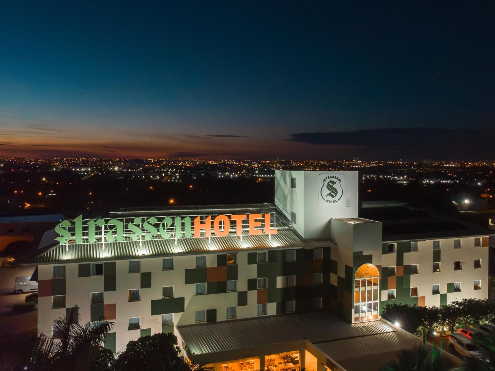 Hotel Strassen 3*