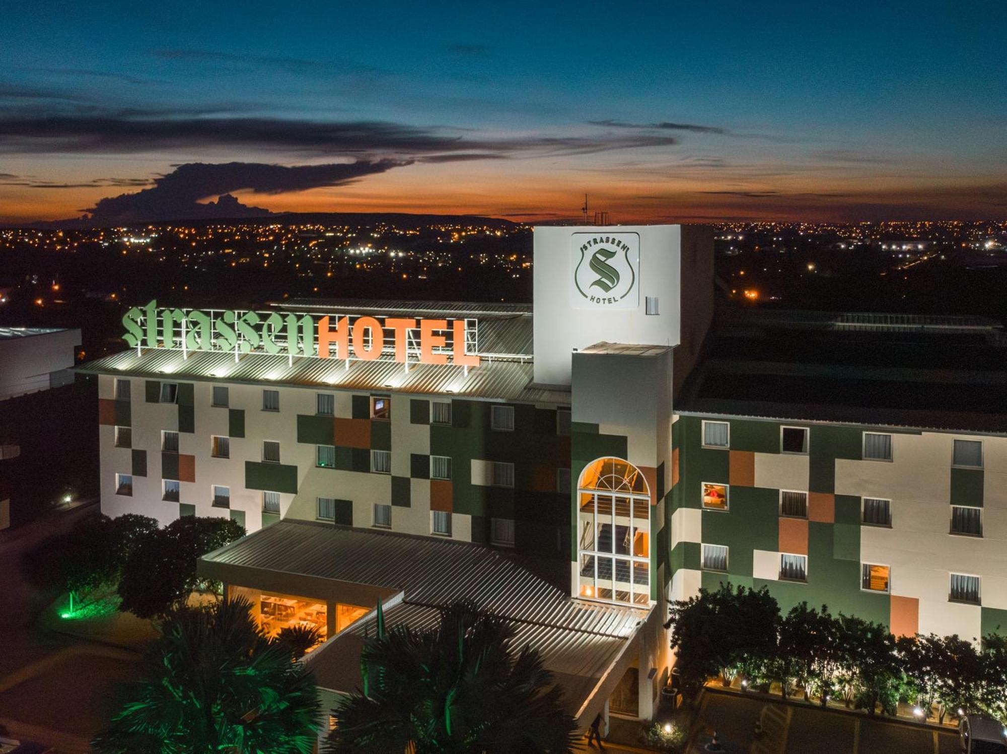 10 Hotel
